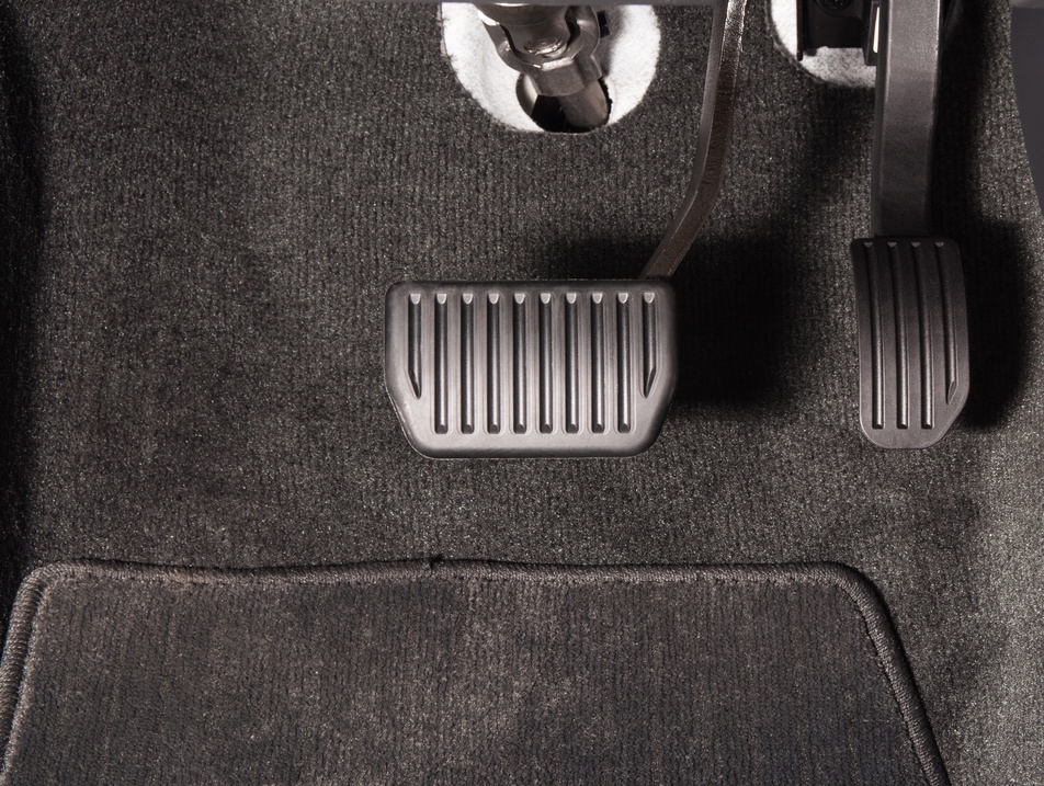 brake pedal in vehicle